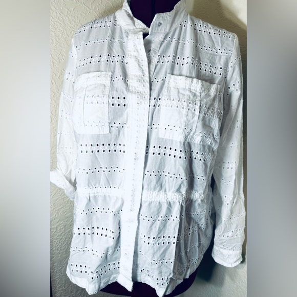 Sz 22/24 3x fits 3x 4x 5x ⭐️NEW Maurices Brand Eyelet Shirt Jacket Snap Front - Picture 2 of 11